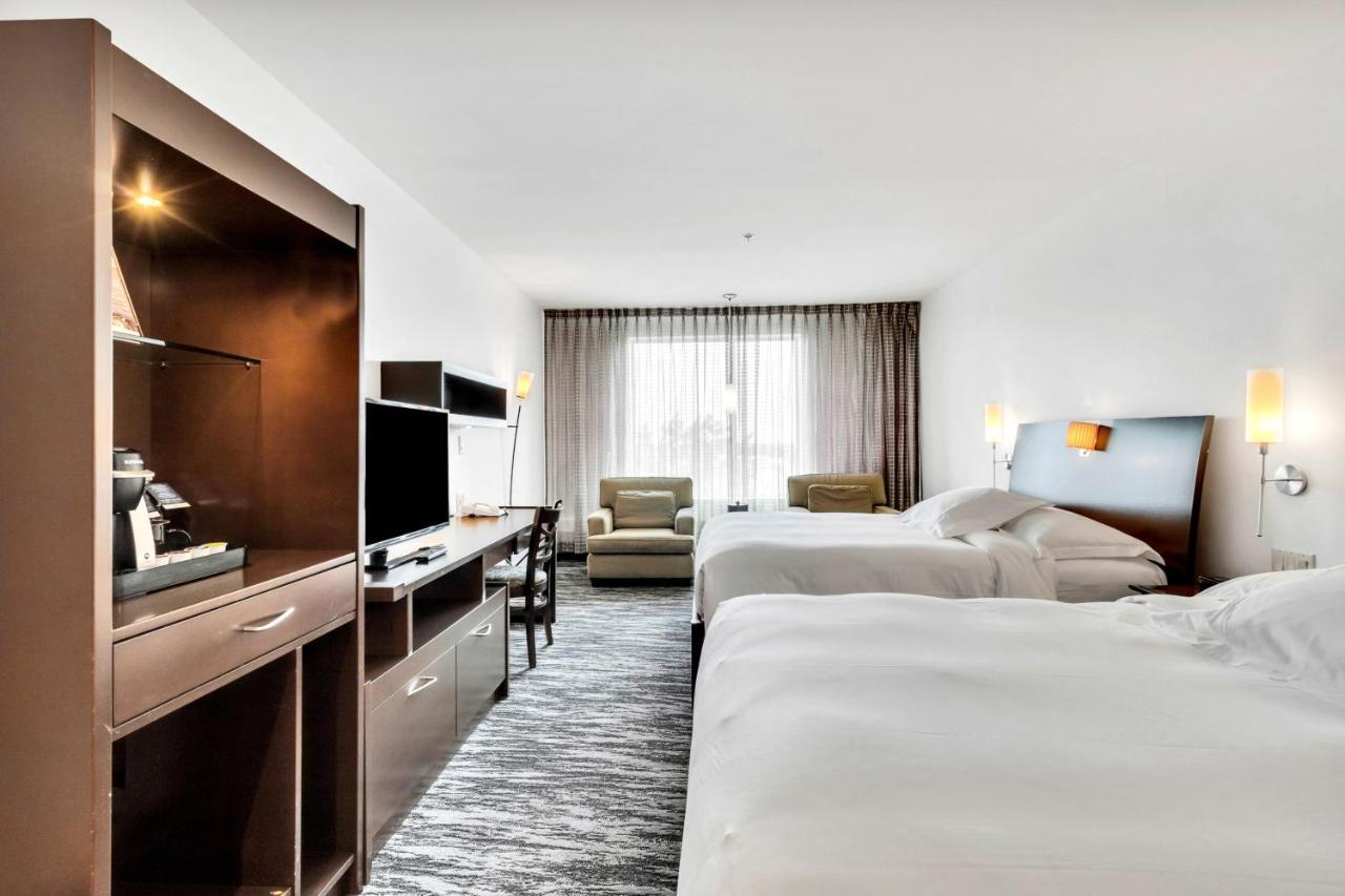 Hotel Mortagne Boucherville Kültér fotó